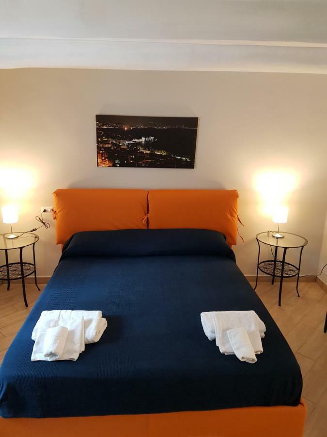 La Casa Di Abbi Leilighet Napoli Eksteriør bilde